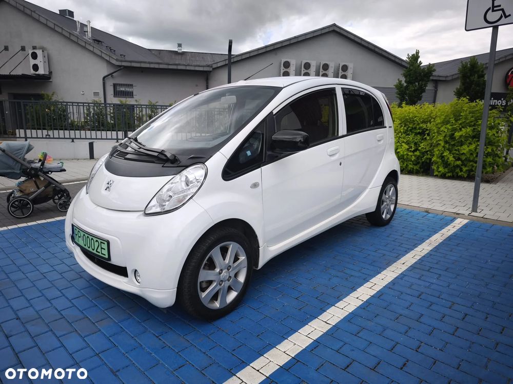 Peugeot iOn Standard - 1