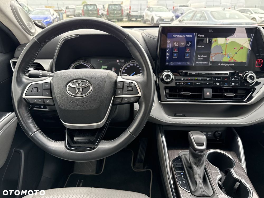 Toyota Highlander - 10