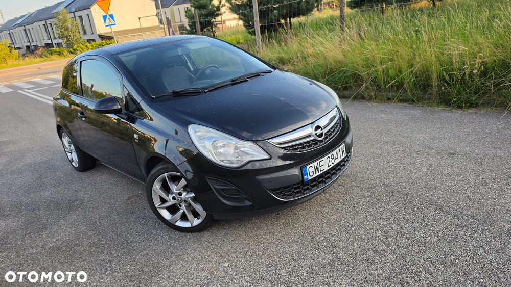 Opel Corsa 1.2 16V Edition / Active - 1