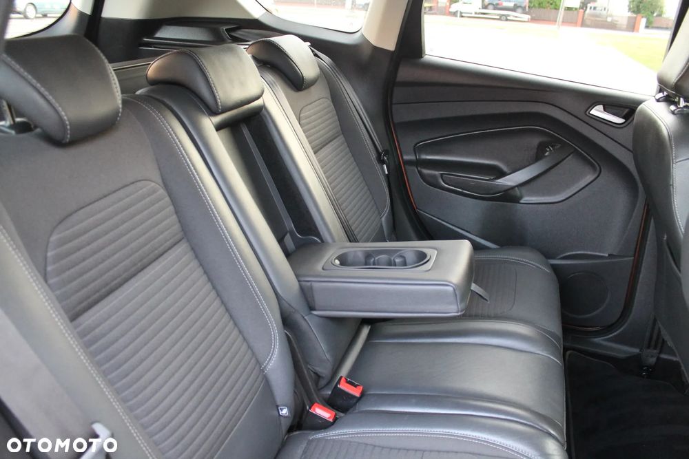 Ford Kuga - 24