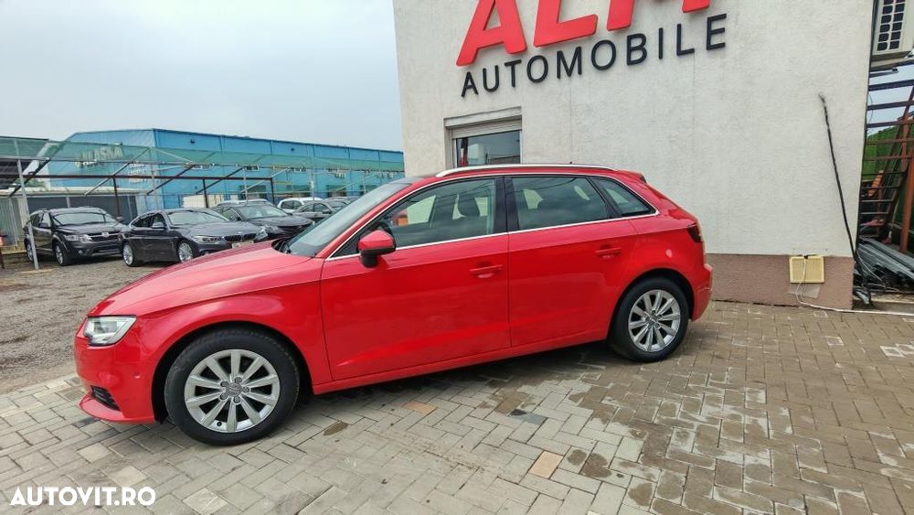 Audi A3 Sportback 2.0 TDI (clean diesel) S tronic S line Sportpaket - 8