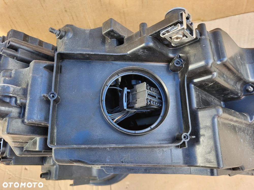 LAMPA LEWY PRZOD FULL LED AUDI E TRON 4KE 4KE941039 - 17