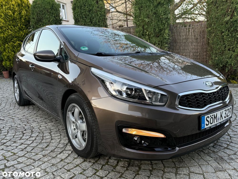 Kia Ceed 1.4 CVVT Dream Team Edition - 3
