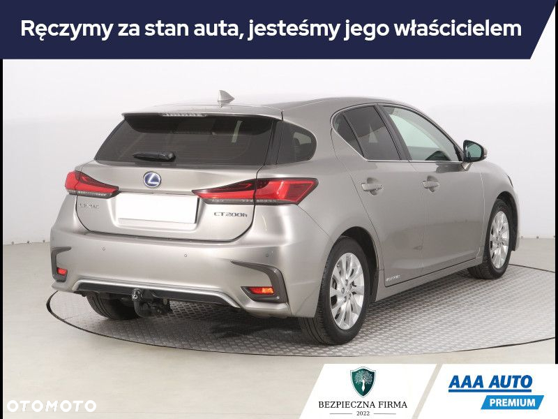 Lexus CT - 6