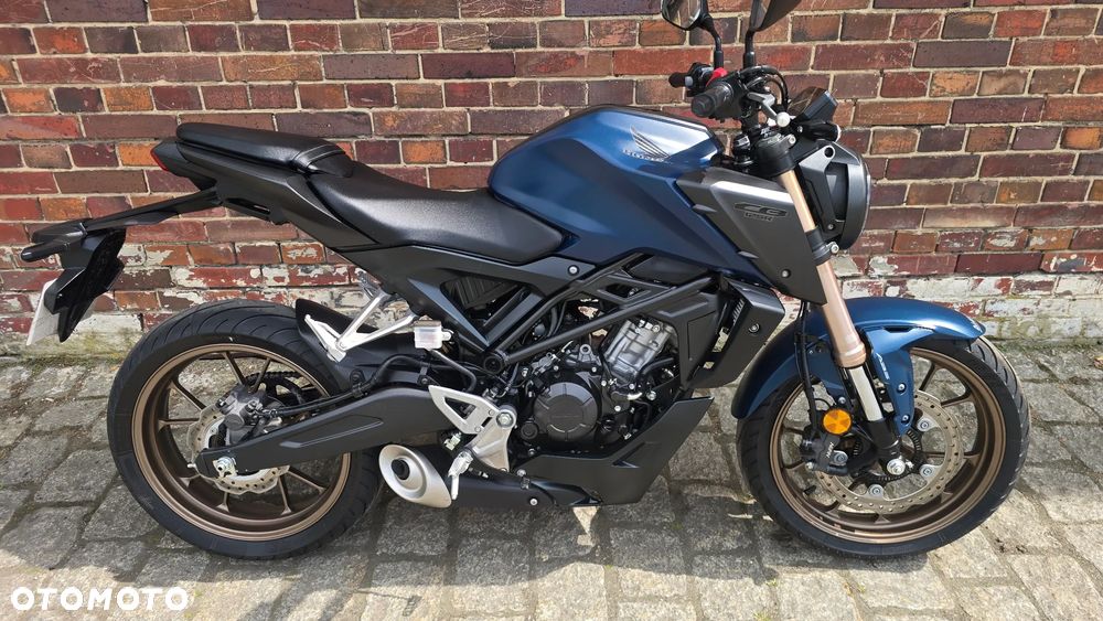 Honda CB - 25