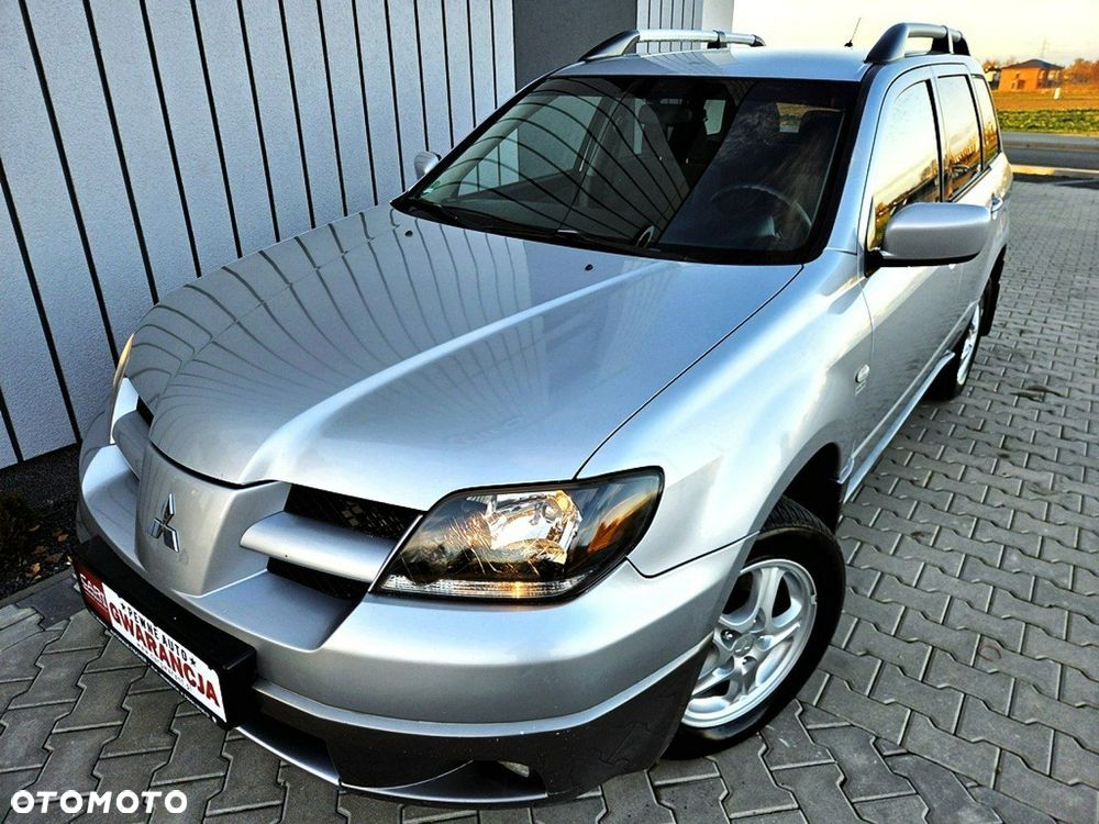 Mitsubishi Outlander 2.4 4WD Intense - 27