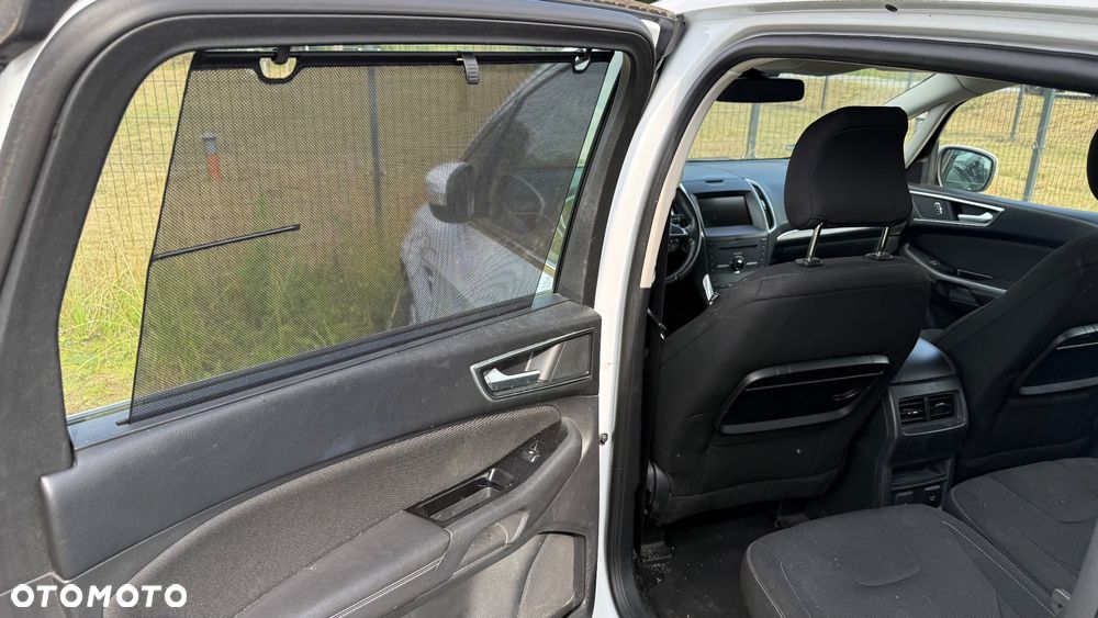 Ford S-Max - 10