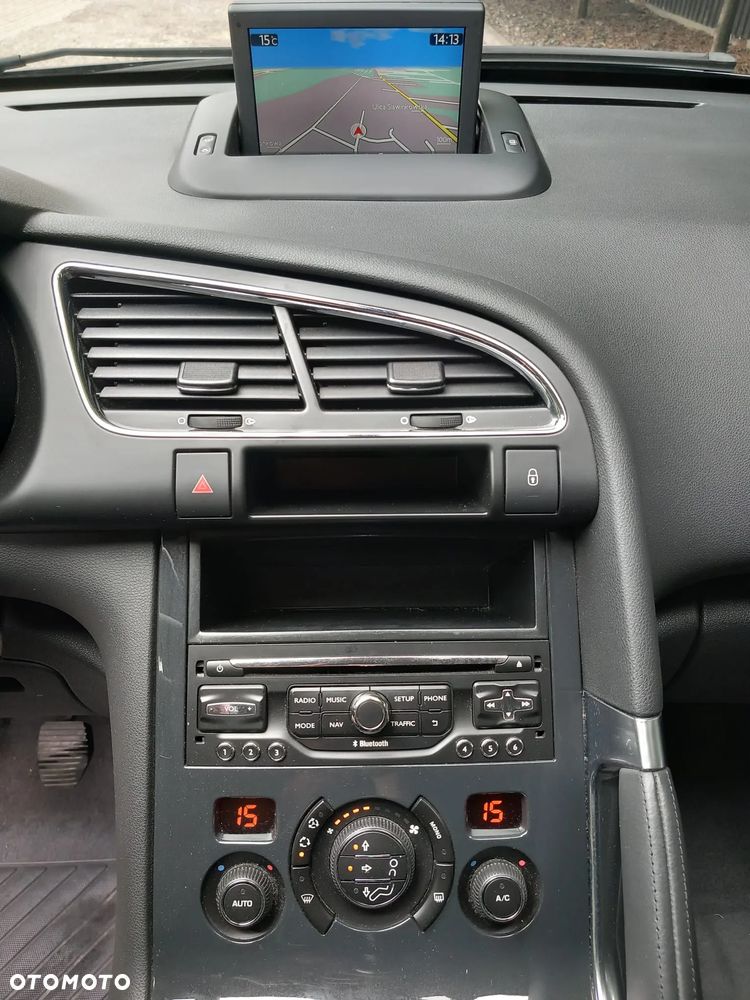Peugeot 3008 1.6 BlueHDi Style S&S - 10
