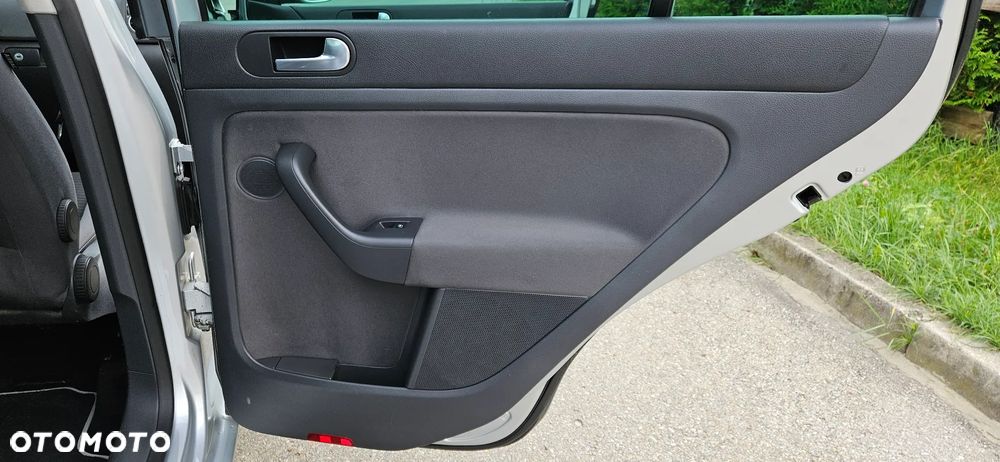 Volkswagen Golf Plus 1.4 TSI United - 28