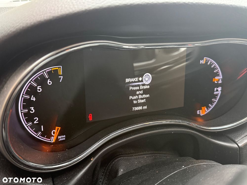 Jeep Grand Cherokee - 11