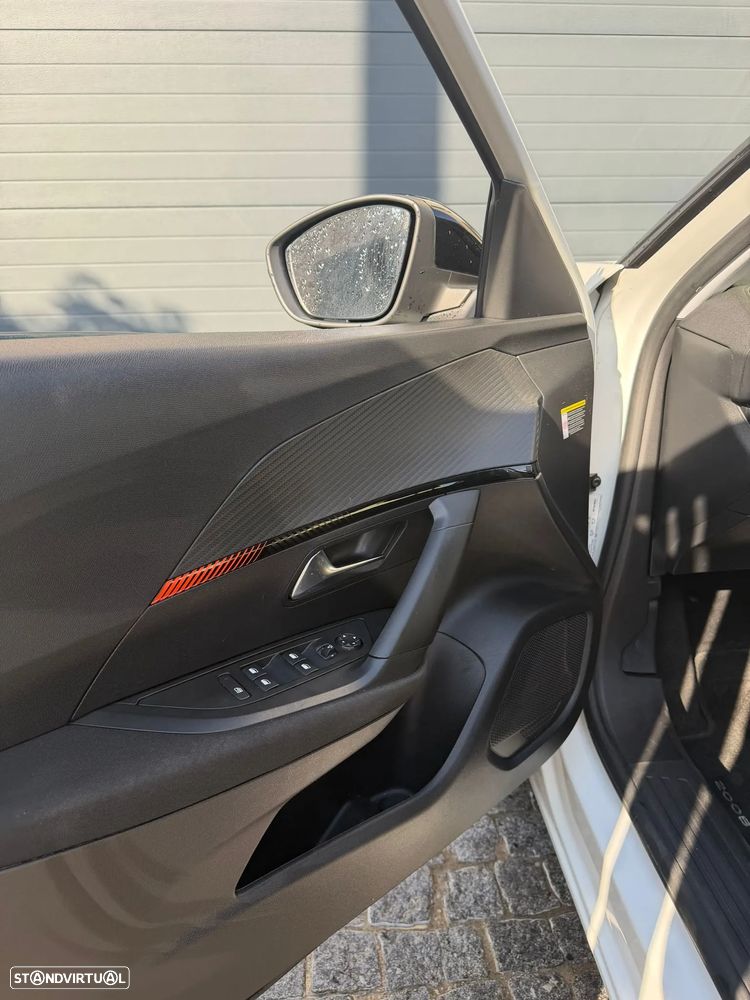 Peugeot e-2008 Active Pack - 4