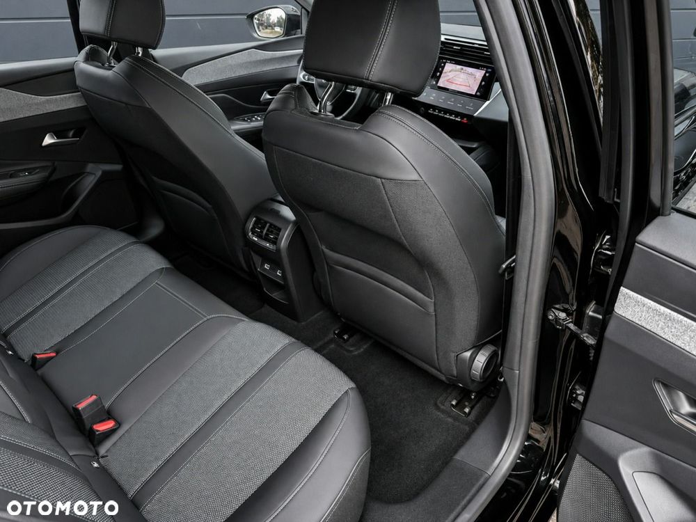 Peugeot 308 BlueHDi 130 EAT8 Allure - 9
