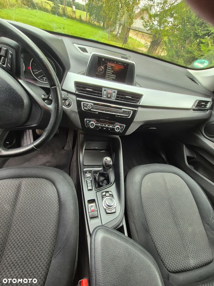 BMW X1 sDrive18d xLine - 10