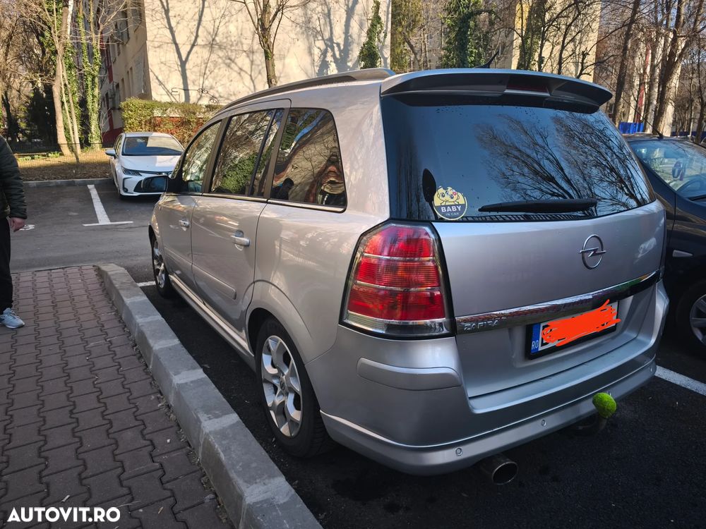 Opel Zafira 2.0 Turbo Edition Plus - 4