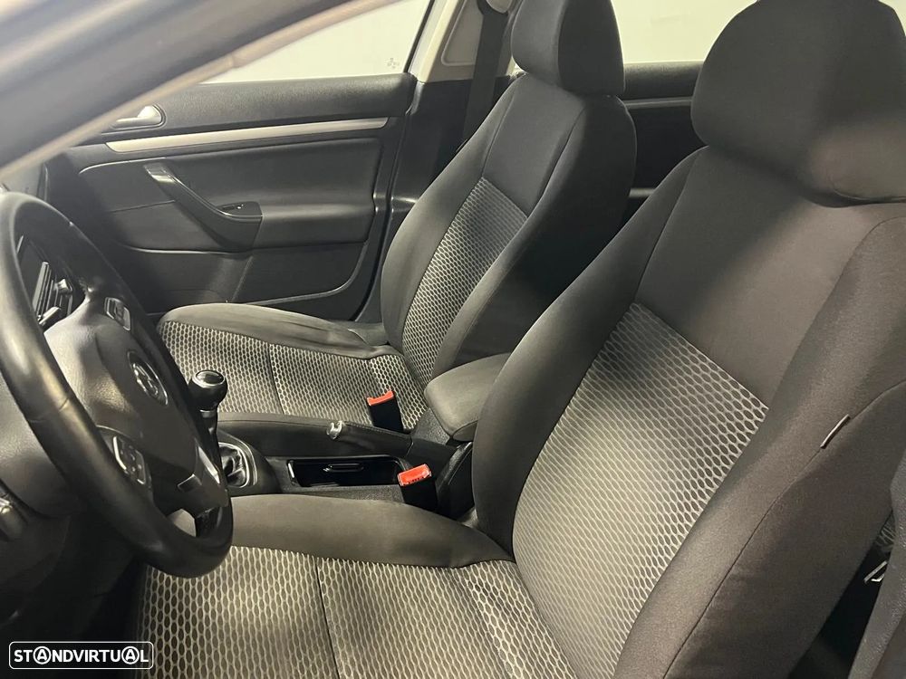 VW Golf Variant 1.6 TDi Confortline - 5