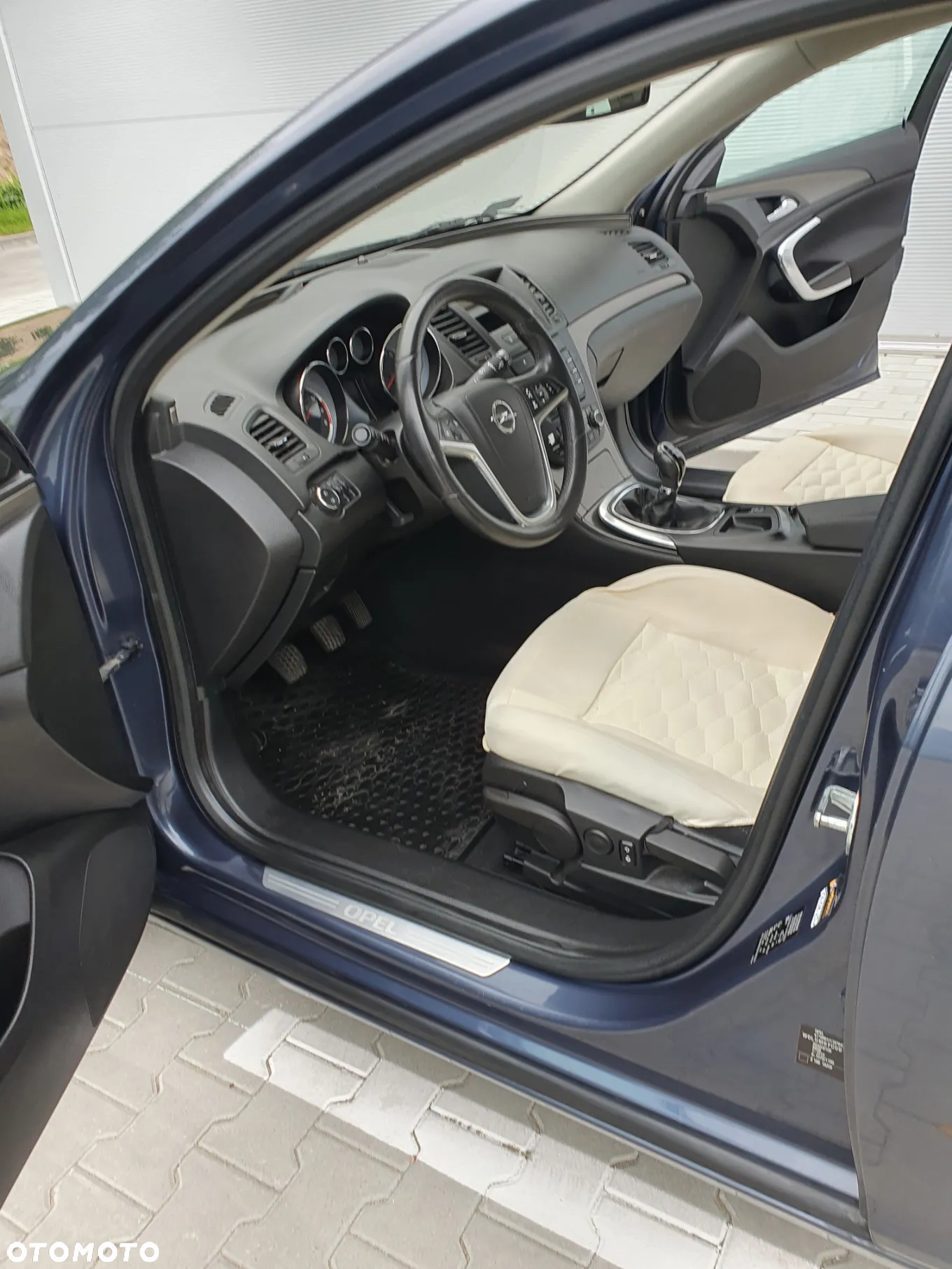 Opel Insignia 1.8 - 13