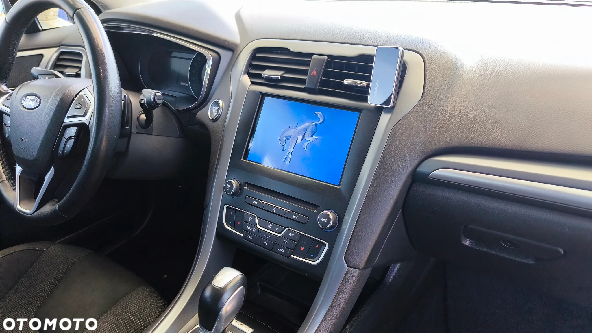 Ford Mondeo 2.0 TDCi Titanium PowerShift - 11