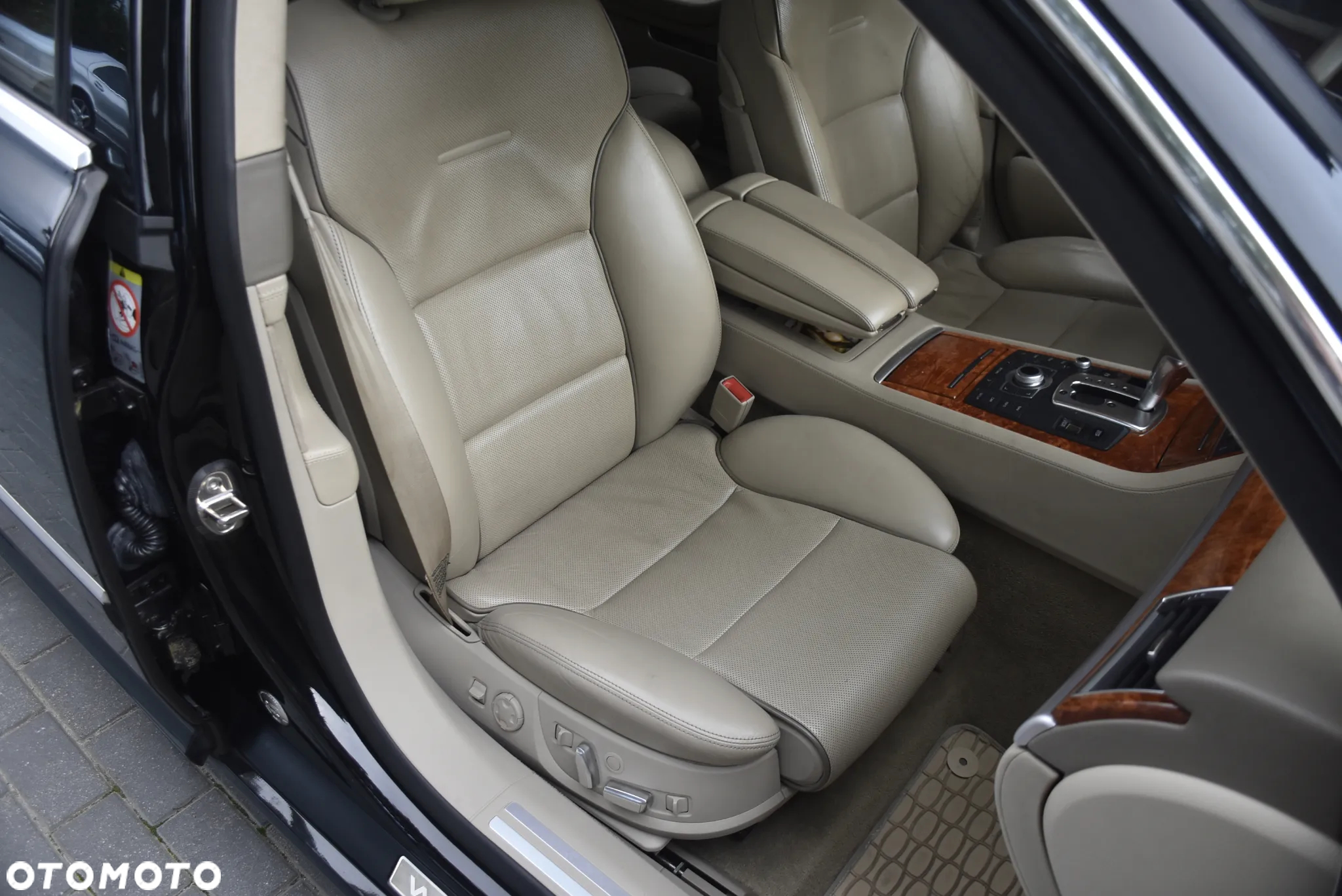 Audi A8 6.0 quattro Langversion - 27
