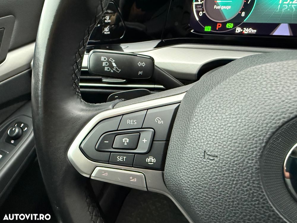 Volkswagen Golf - 27