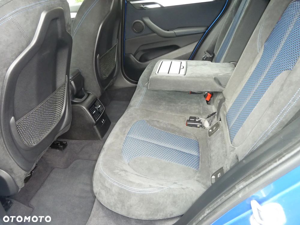 BMW X1 xDrive20i M Sport sport - 10