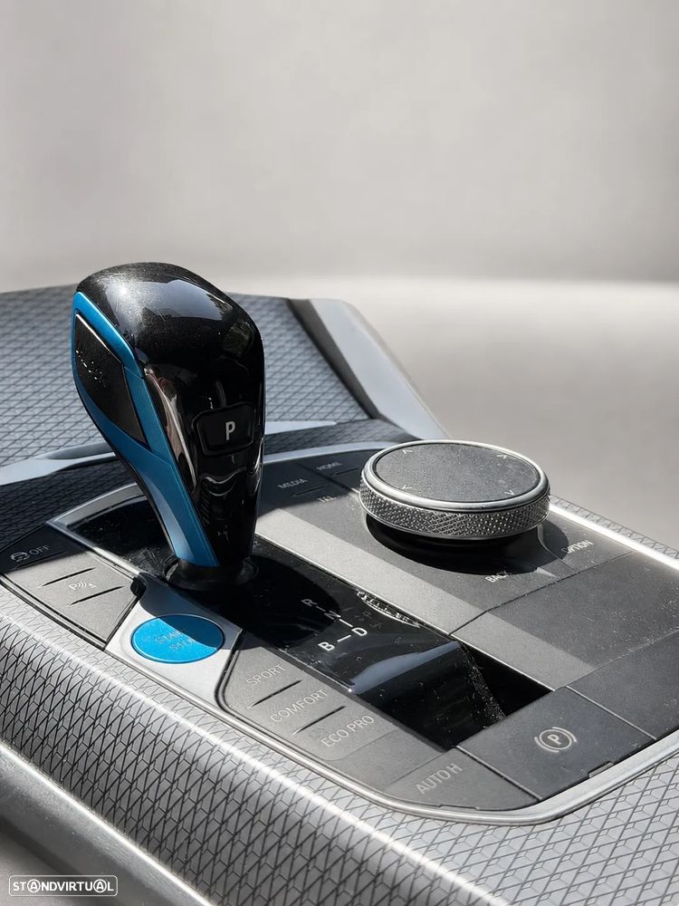 BMW i4 eDrive40 Pack Desportivo M - 9
