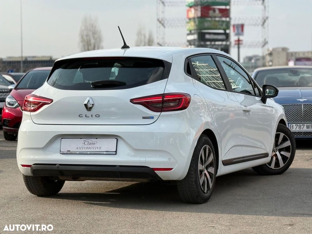 Renault Clio - 12