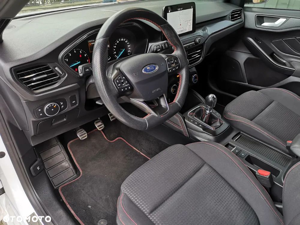Ford Focus 1.0 EcoBoost ST-Line - 17