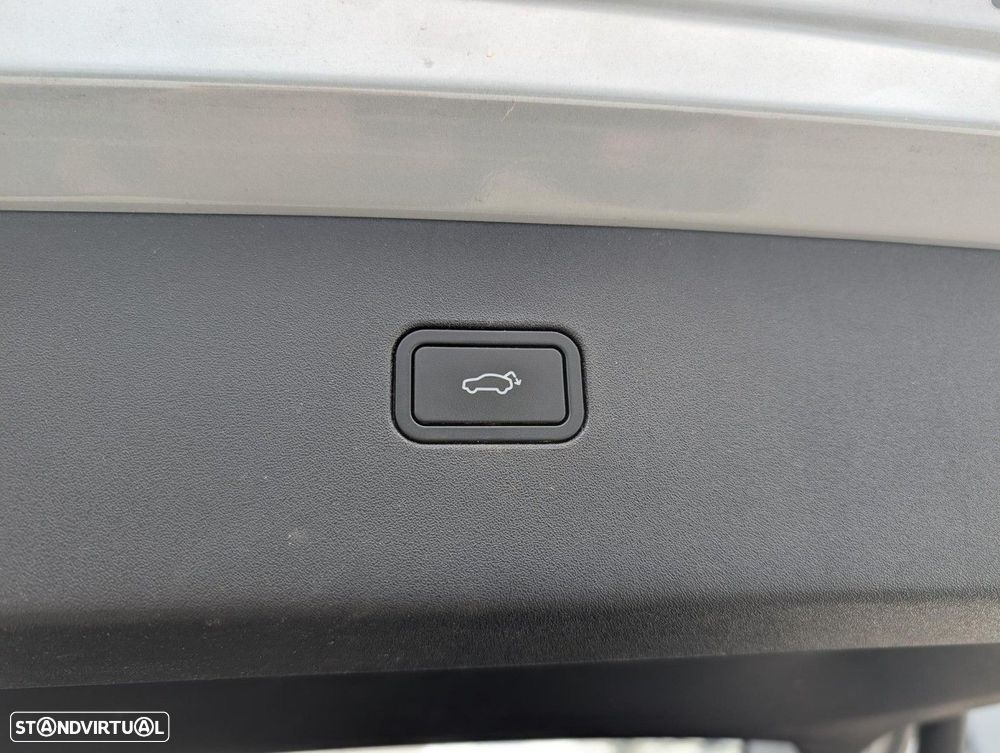 Volvo EX30 69 kWh Single Motor Extended Range Plus - 12