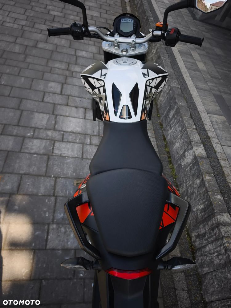 KTM Duke - 18