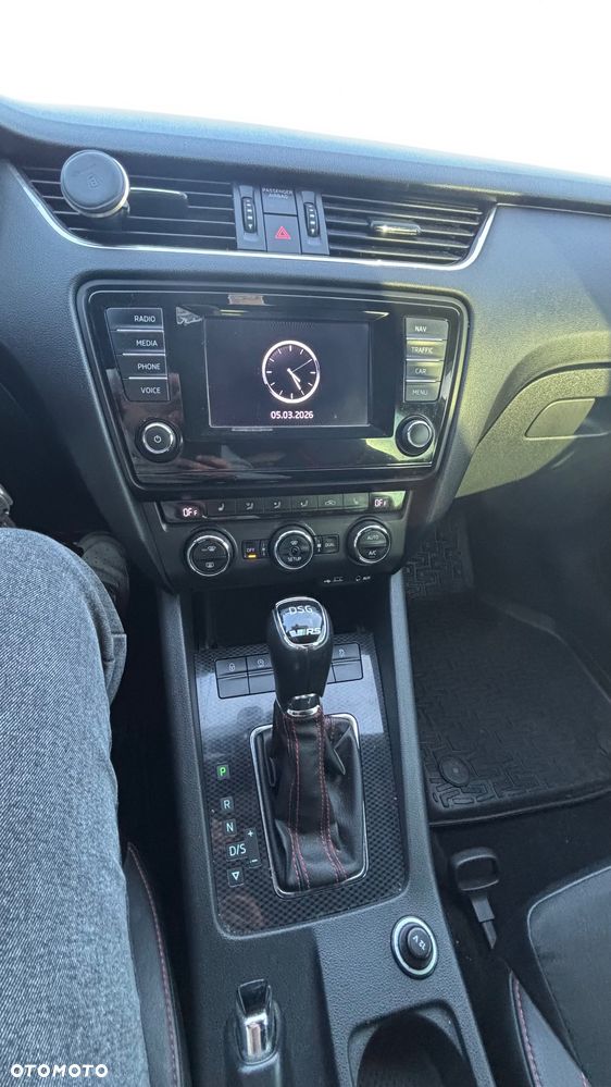 Skoda Octavia 2.0 TDI RS DSG - 16