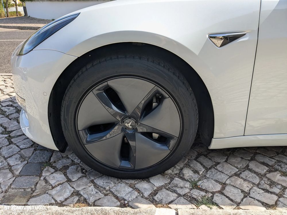Tesla Model 3 Long-Range Dual Motor AWD - 14