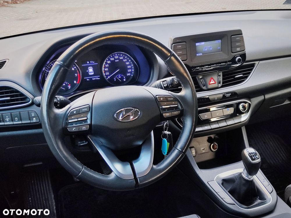 Hyundai i30 1.5 DPI Modern - 9