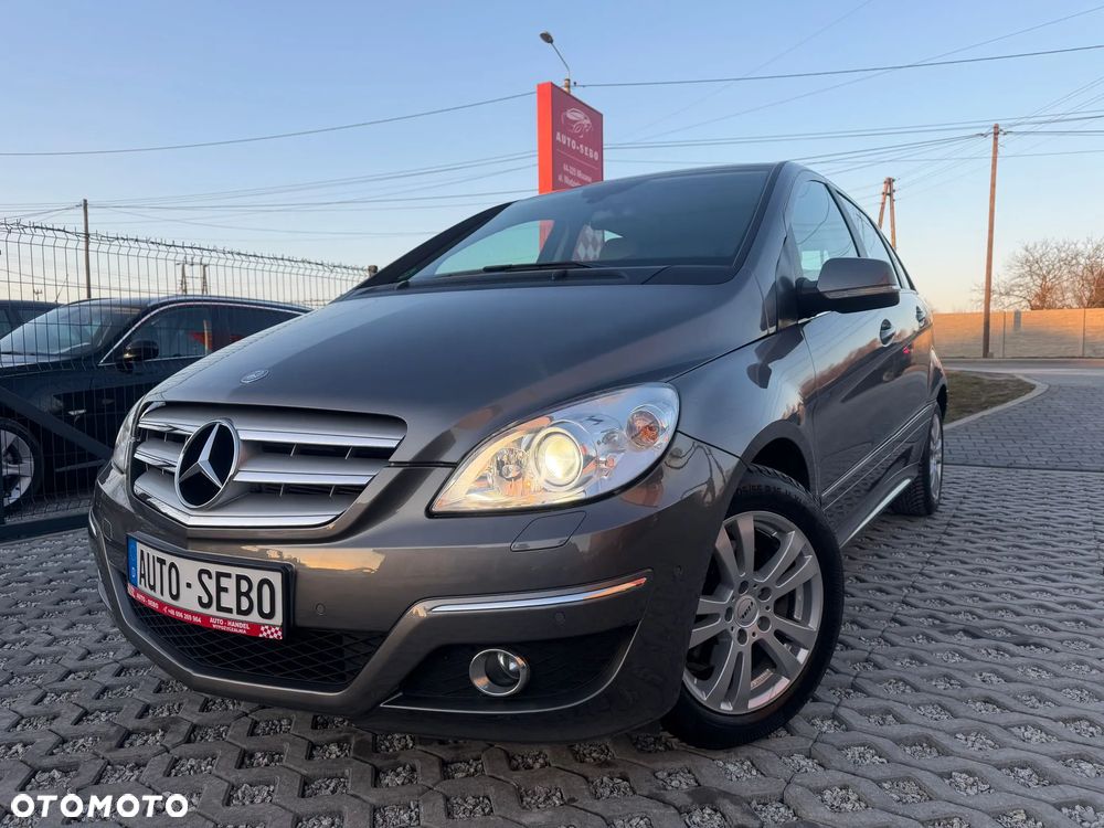 Mercedes-Benz Klasa B 200 Autotronic Grand Edition - 34