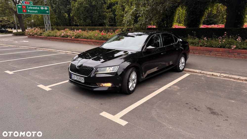 Skoda Superb 2.0 TDI Style DSG - 2