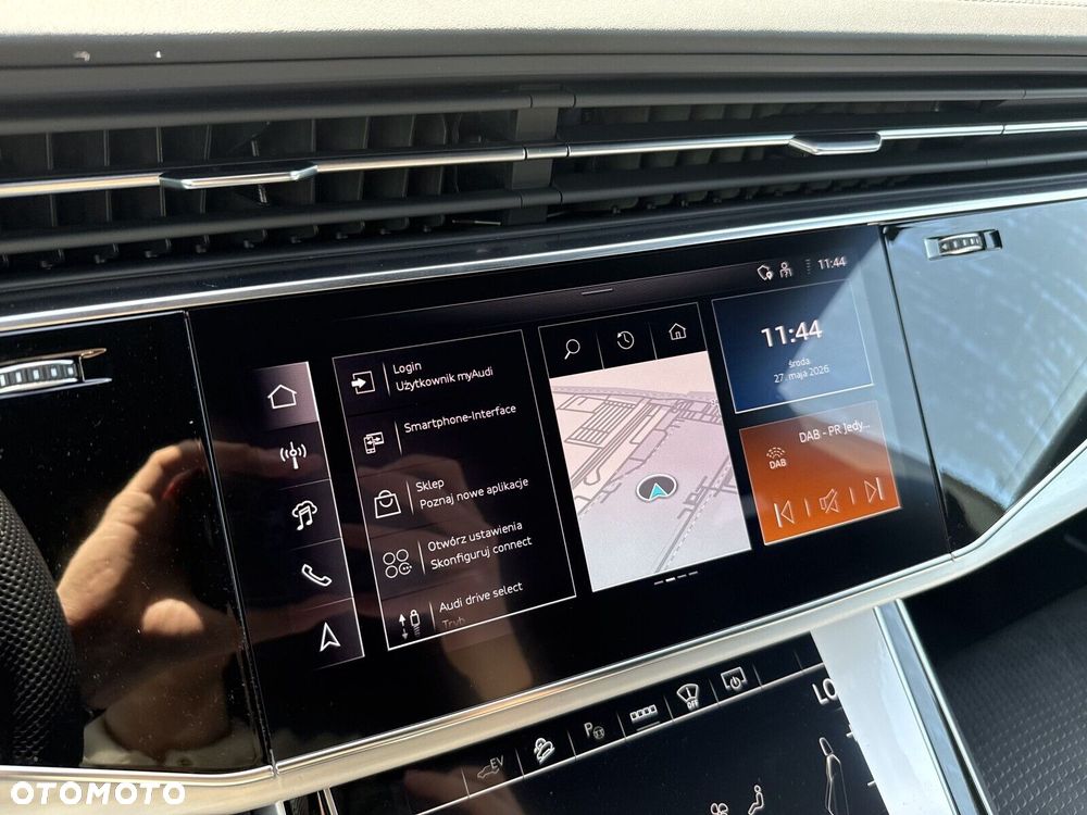 Audi Q8 - 18