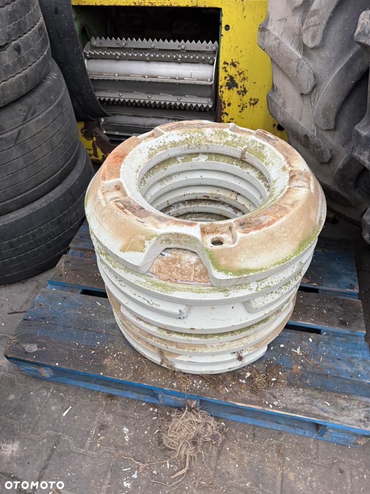 Obciążniki na koła Valtra - 2