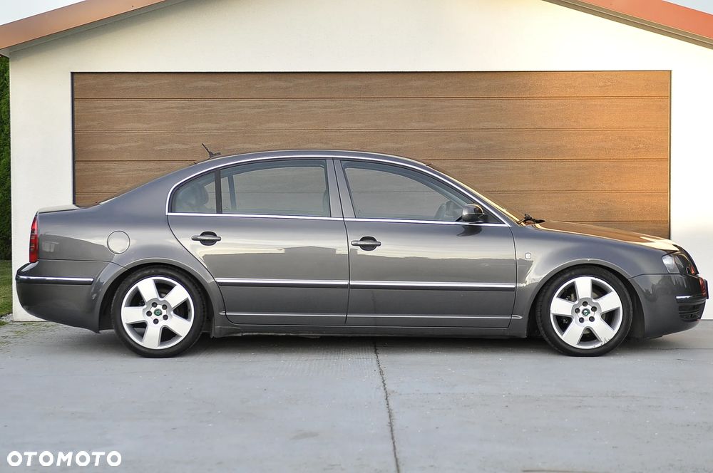 Skoda Superb 1.8 Turbo Elegance - 4