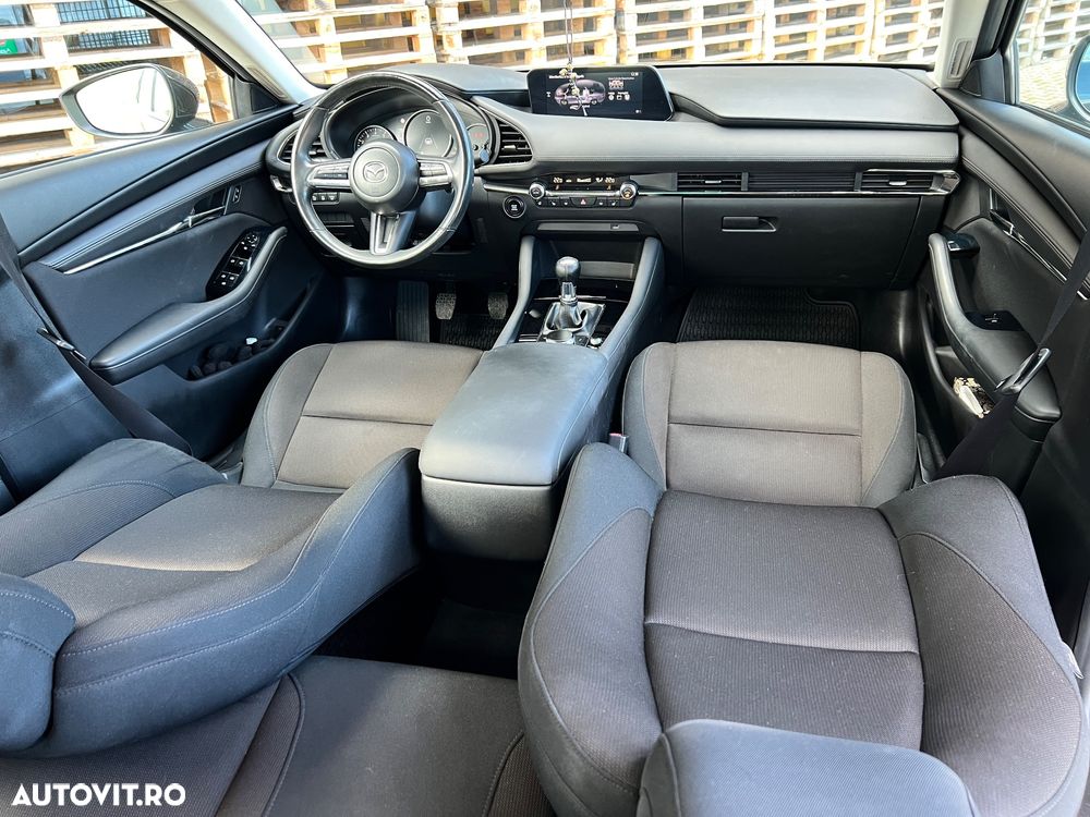 Mazda 3 e-Skyactiv G122 MHEV - 9