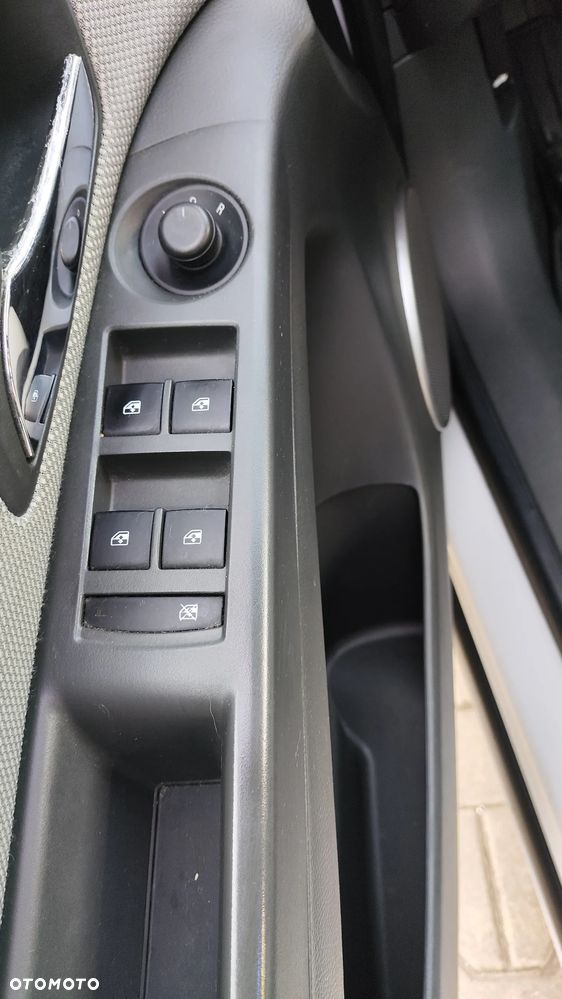 Chevrolet Cruze 1.8 LT - 18