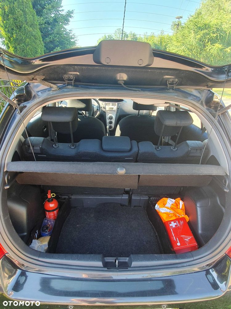 Toyota Yaris - 7