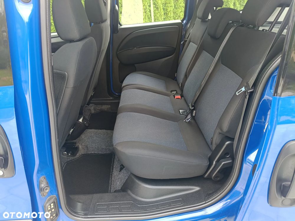 Opel Combo - 17