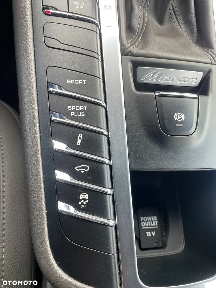 Porsche Macan - 26