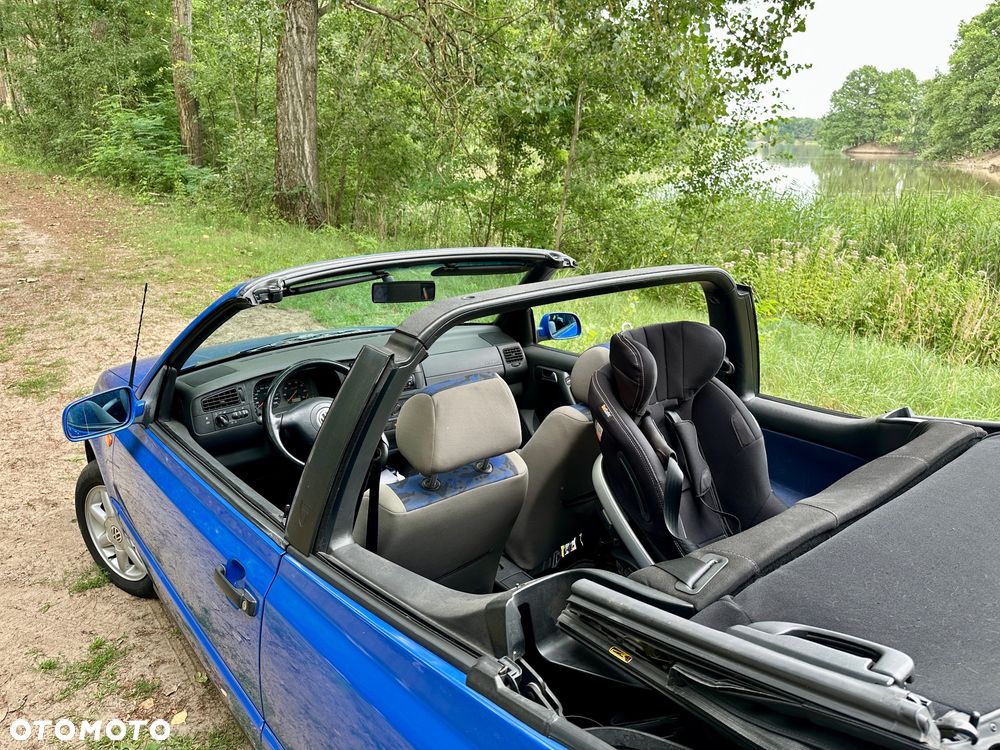 Volkswagen Golf 1.6 - 11