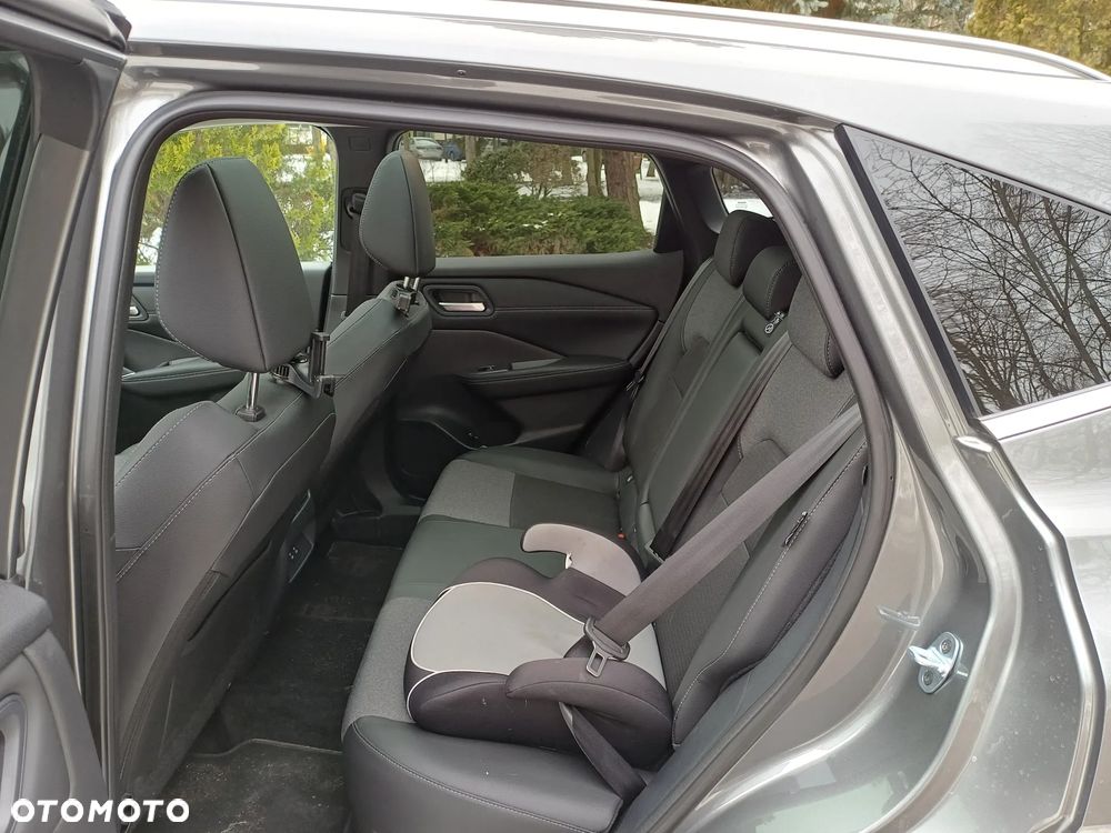 Nissan Qashqai 1.3 DIG-T MHEV N-Connecta Xtronic - 12