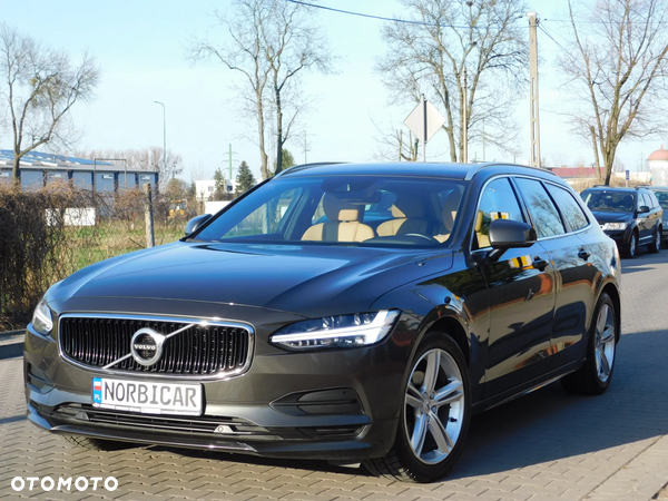 Volvo V90 D3 Momentum Pro