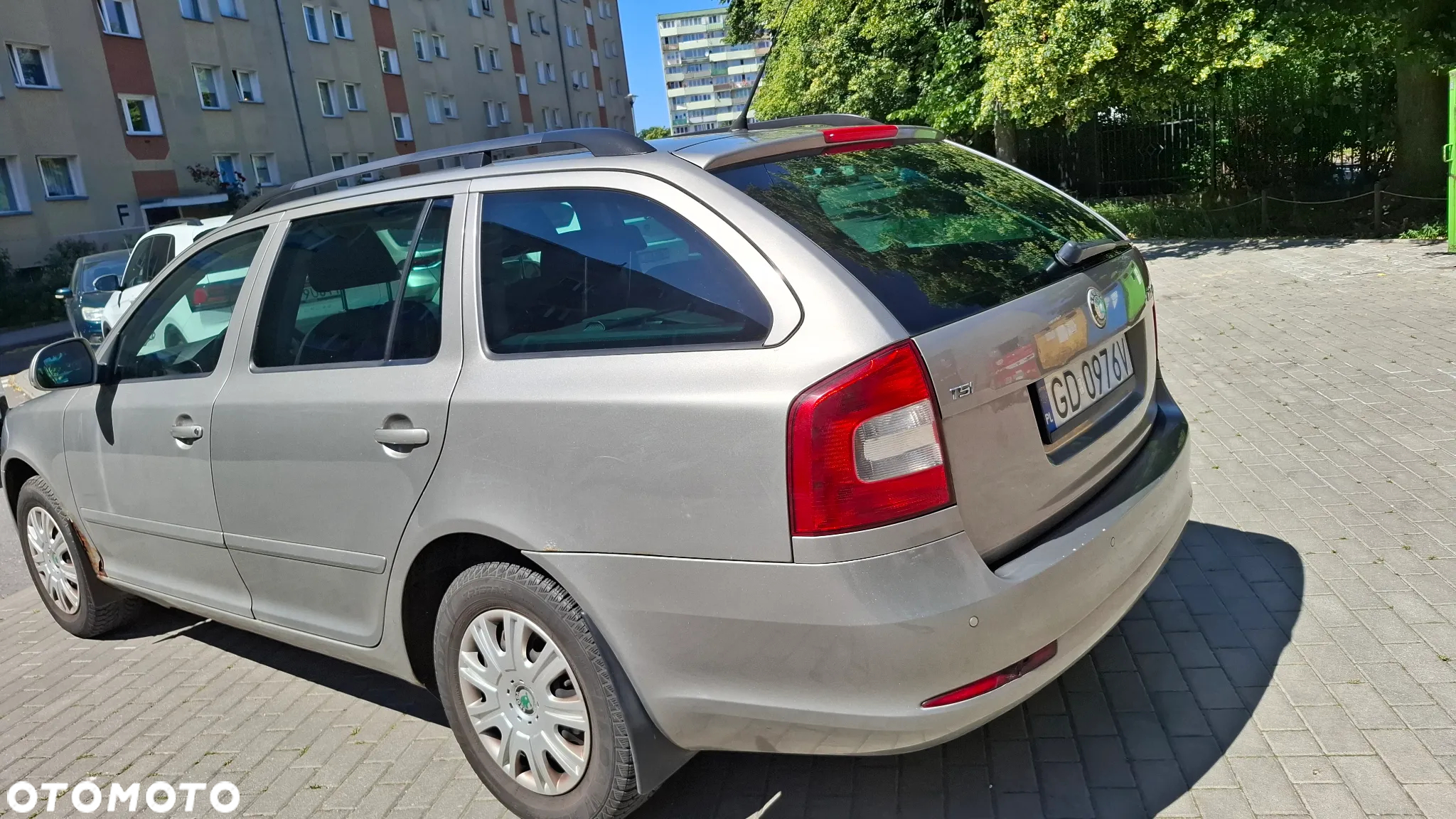 Skoda Octavia 1.4 TSI Ambiente DSG - 5