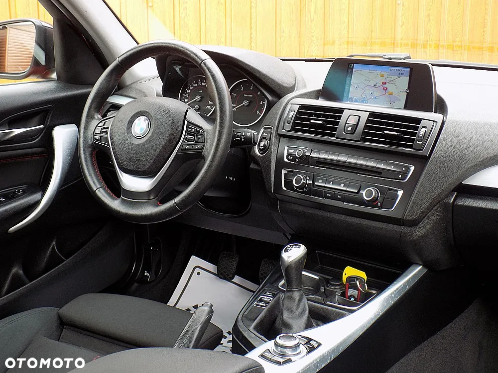 BMW Seria 1 116d EfficientDynamics Sport Line - 16