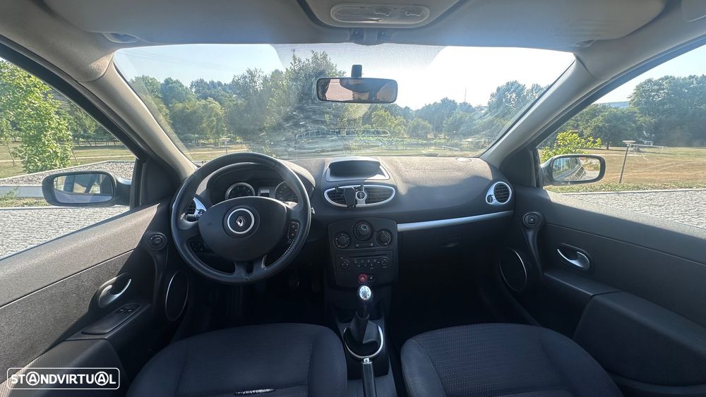 Renault Clio 1.6 16V ESP Edition Dynamique - 5
