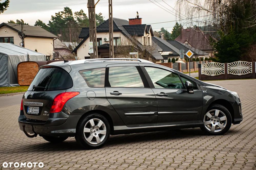 Peugeot 308 1.6 Premium Plus - 18