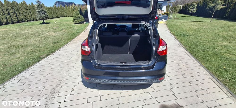 Ford Focus 1.6 TDCi DPF Ambiente - 8